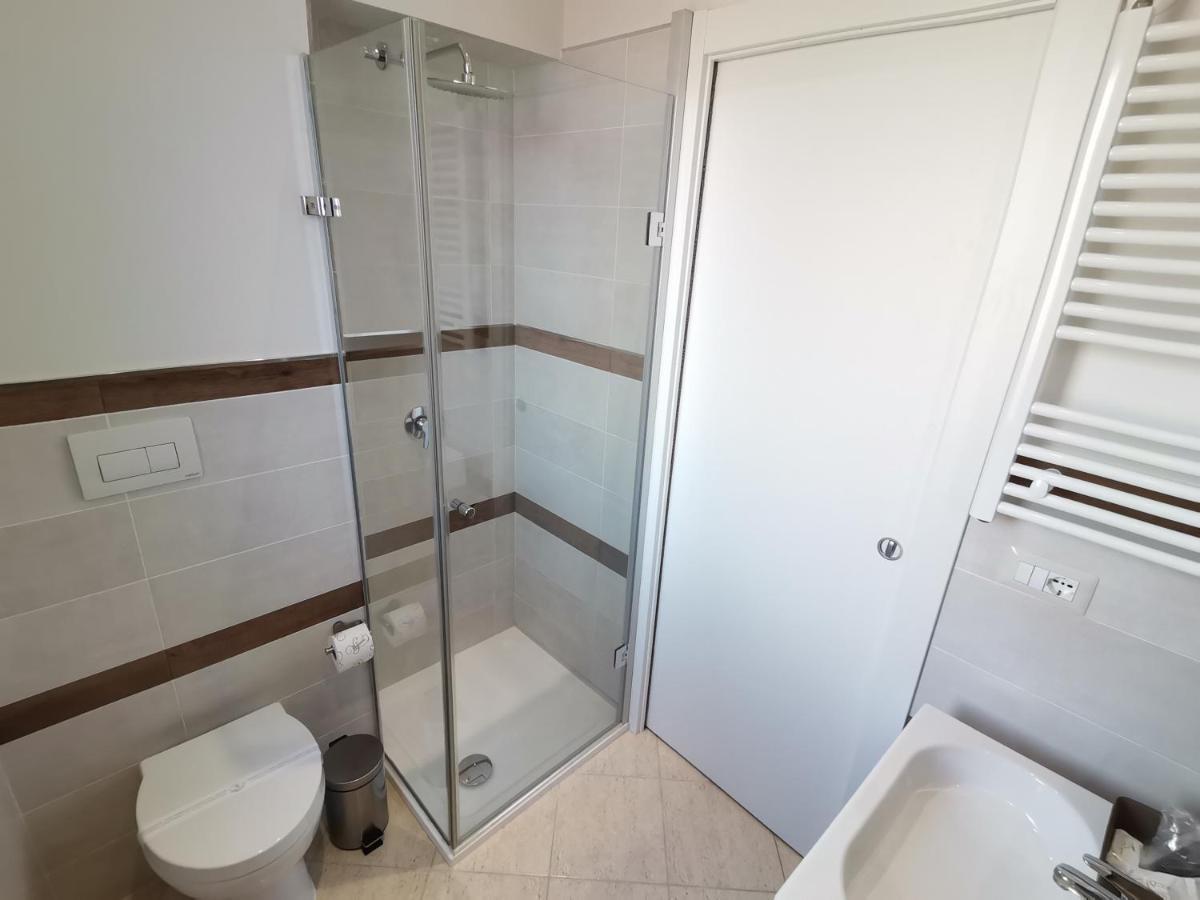 Le Metro Bed & Breakfast Carini Bagian luar foto