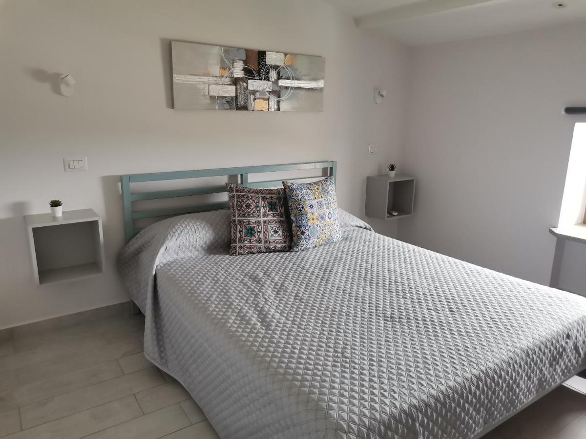 Le Metro Bed & Breakfast Carini Bagian luar foto
