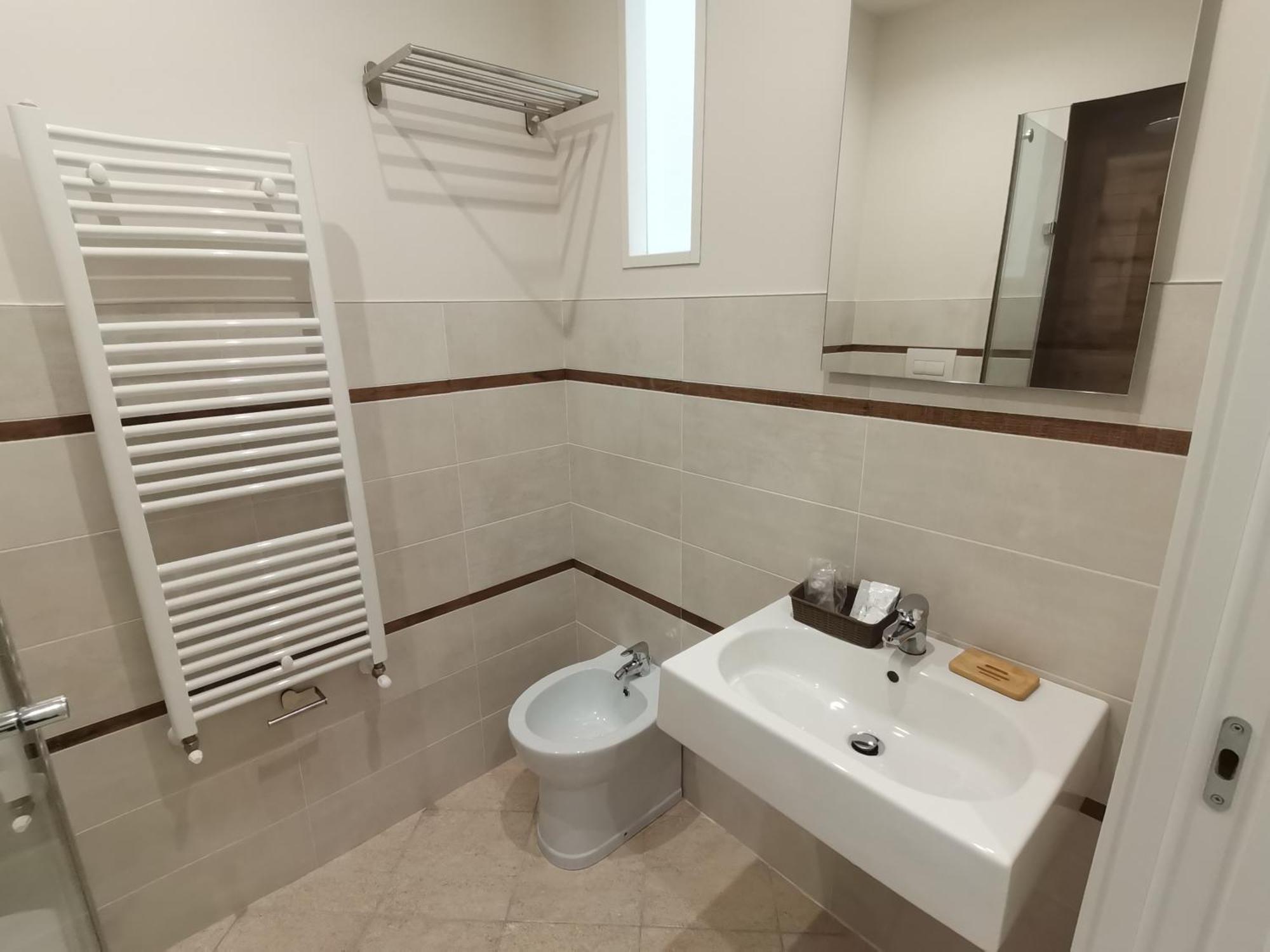 Le Metro Bed & Breakfast Carini Ruang foto
